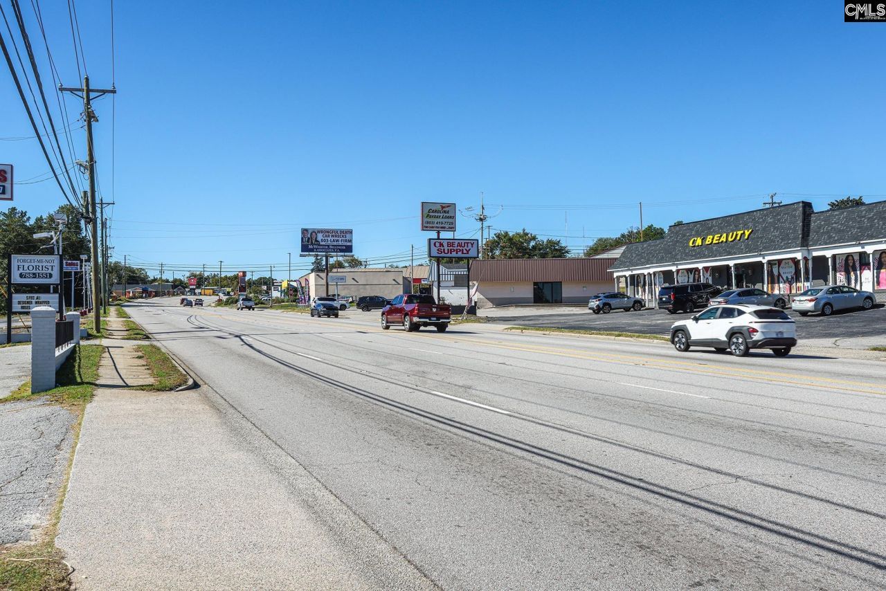 6832 Two Notch Road  Photo 26