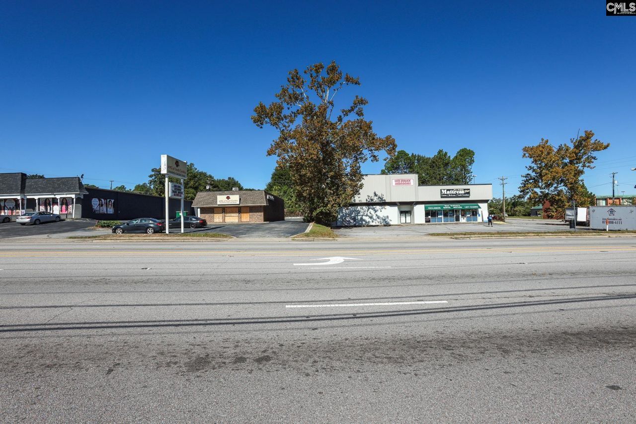 6832 Two Notch Road  Photo 27