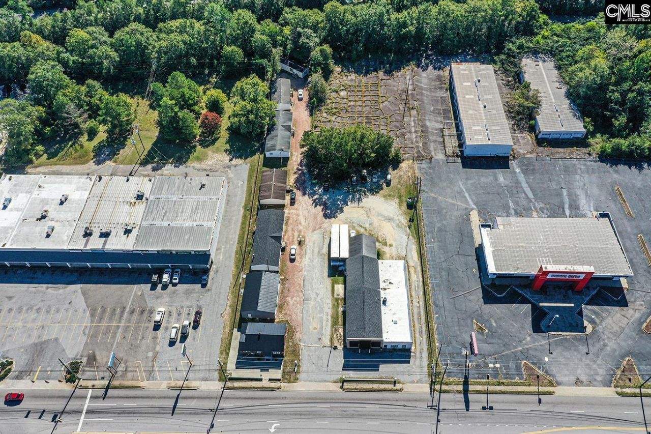 6832 Two Notch Road  Photo 6