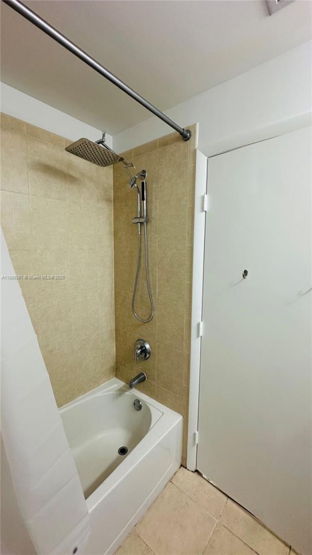 3340 NE 190th St, Unit 403, Aventura, FL 33180 Photo