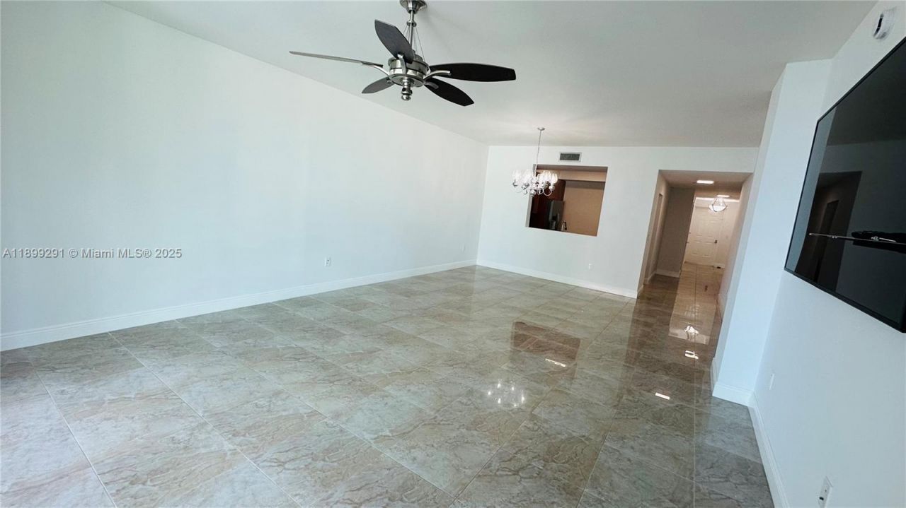 3340 NE 190th St, Unit 403, Aventura, FL 33180 Photo