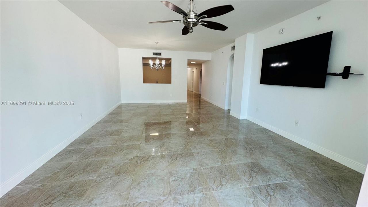 3340 NE 190th St, Unit 403, Aventura, FL 33180 Photo