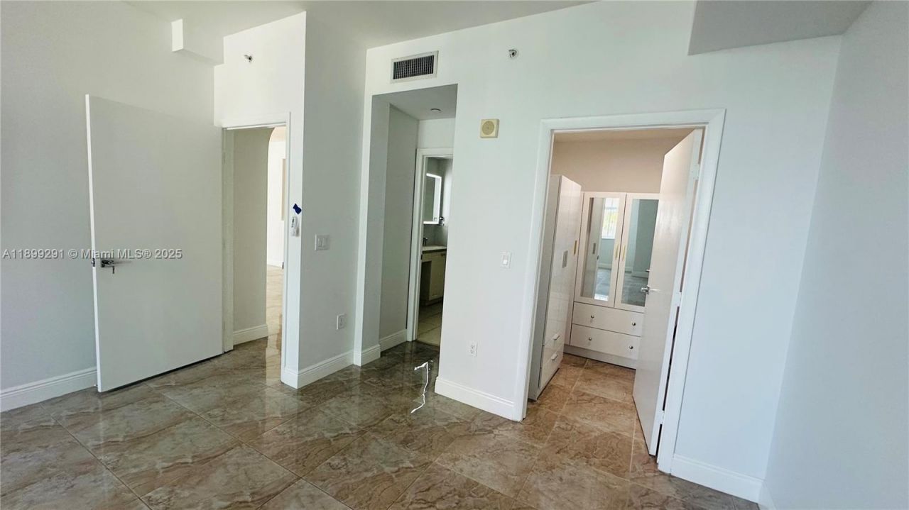 3340 NE 190th St, Unit 403, Aventura, FL 33180 Photo