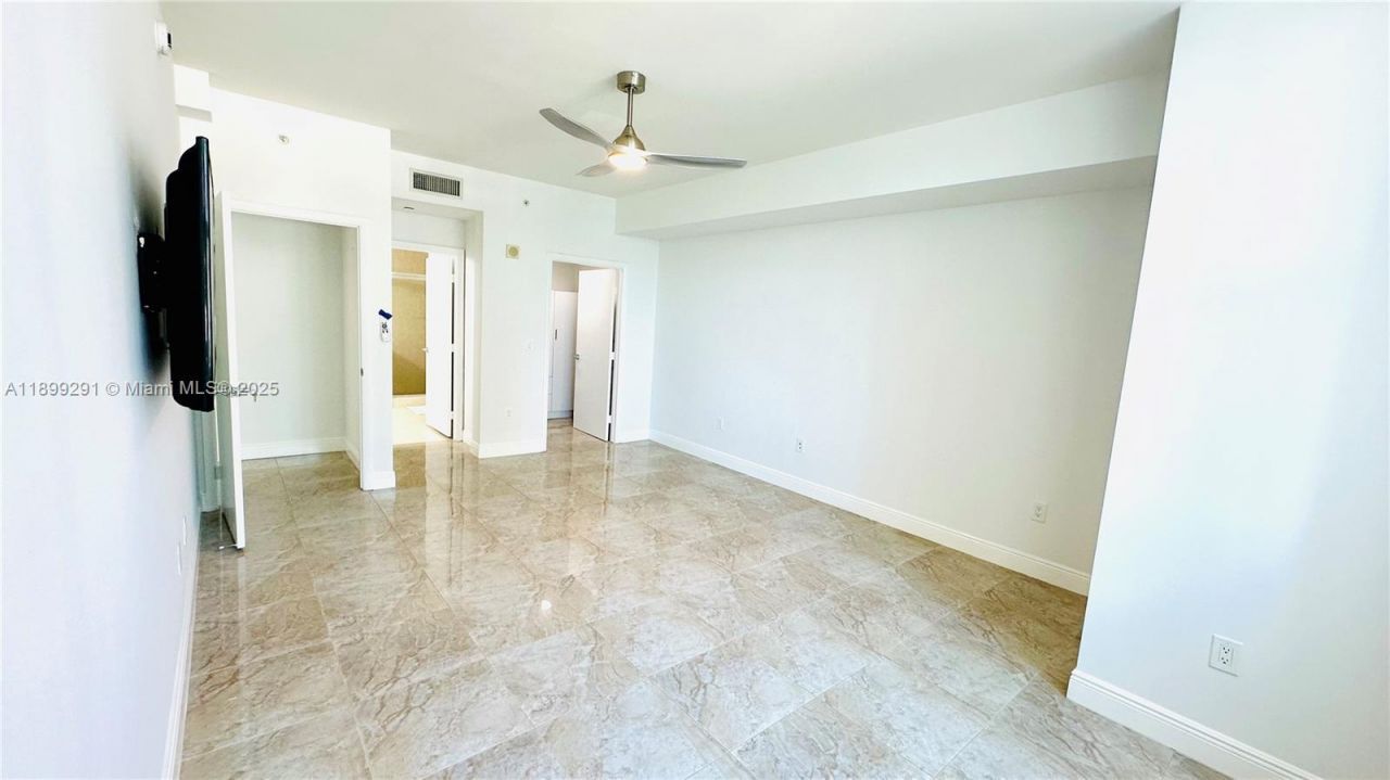 3340 NE 190th St, Unit 403, Aventura, FL 33180 Photo