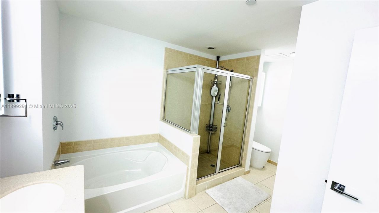 3340 NE 190th St, Unit 403, Aventura, FL 33180 Photo