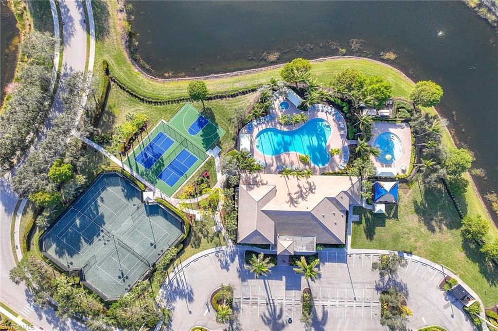 6542 Marbella Dr, Naples, FL 34105 Photo