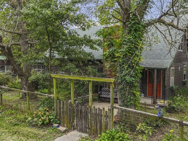 10450 E Hwy CC, Centralia, MO 65240