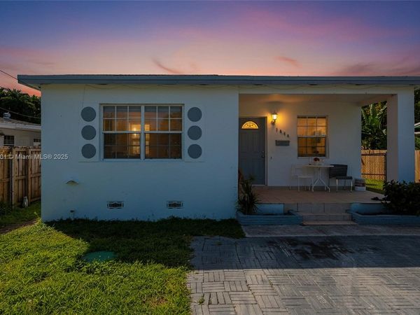 3840 SW 91st Ave, Miami, FL 33165