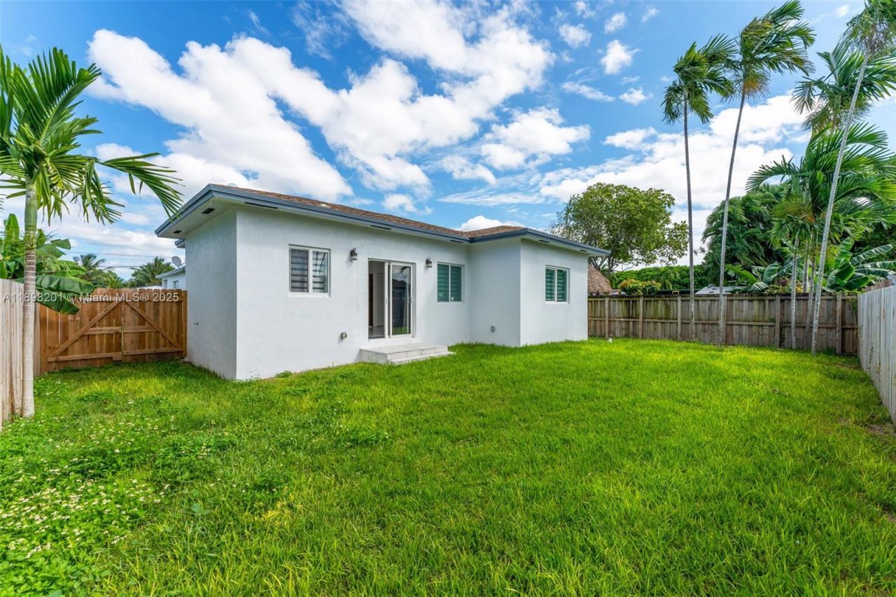 3840 SW 91st Ave, Miami, FL 33165 Photo