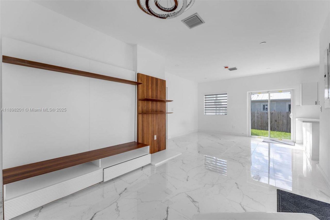 3840 SW 91st Ave, Miami, FL 33165 Photo