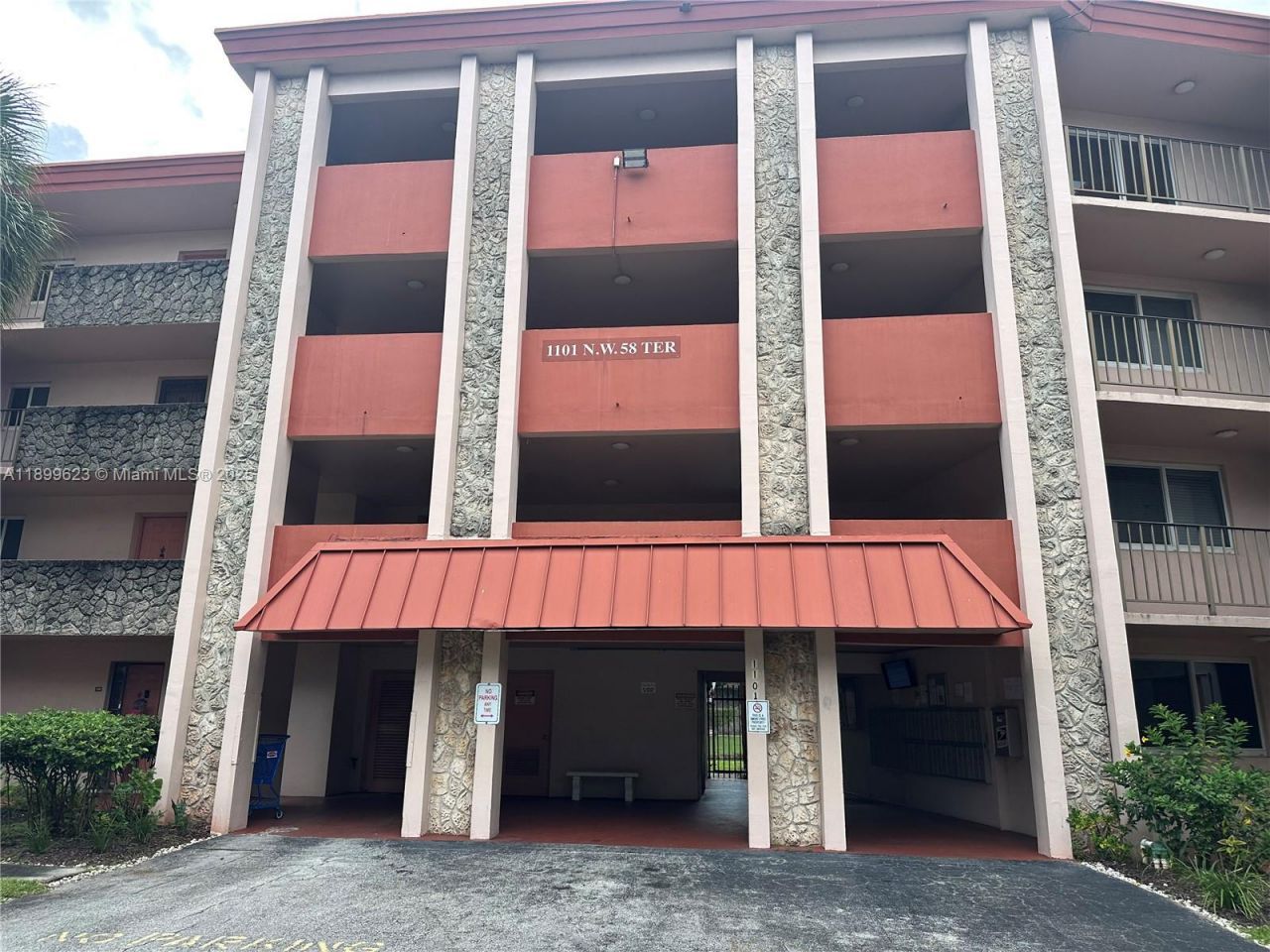 1101 NW 58th Ter, Unit 108, Sunrise, FL 33313 Photo