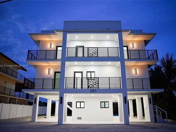 191 Fontaine Dr, Tavernier, FL 33070