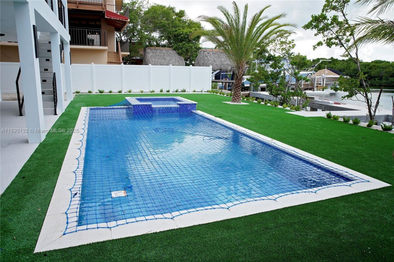 191 Fontaine Dr, Tavernier, FL 33070 Photo