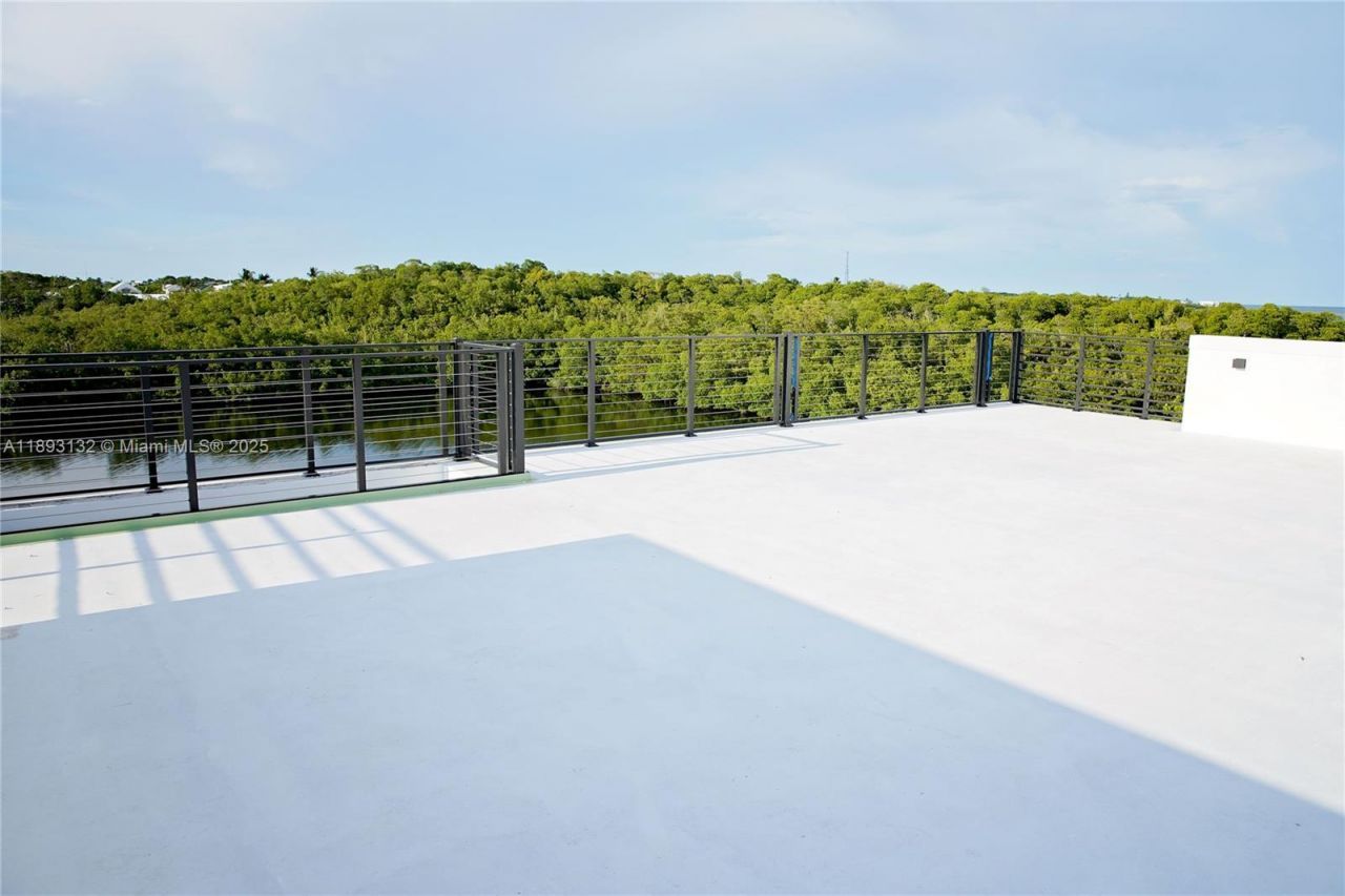 191 Fontaine Dr, Tavernier, FL 33070 Photo