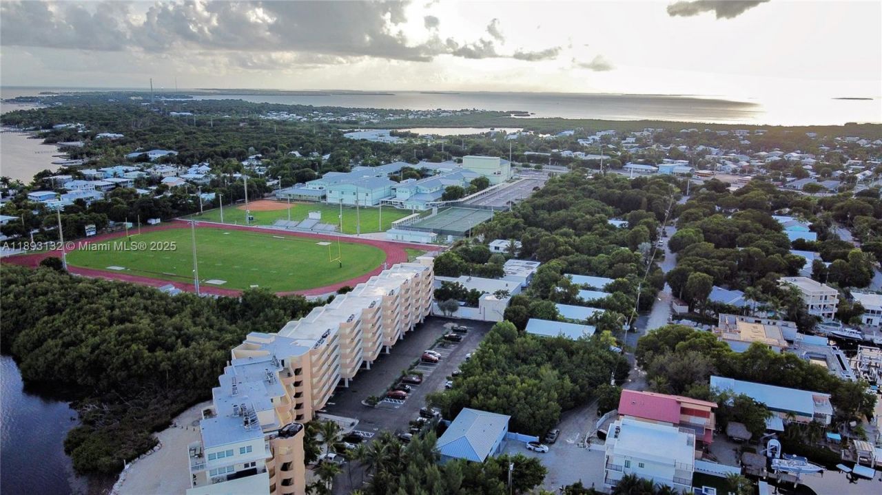 191 Fontaine Dr, Tavernier, FL 33070 Photo