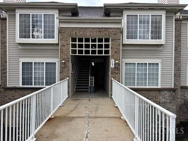 4281 Defender Drive, Unit 104, Colerain Twp, OH 45252