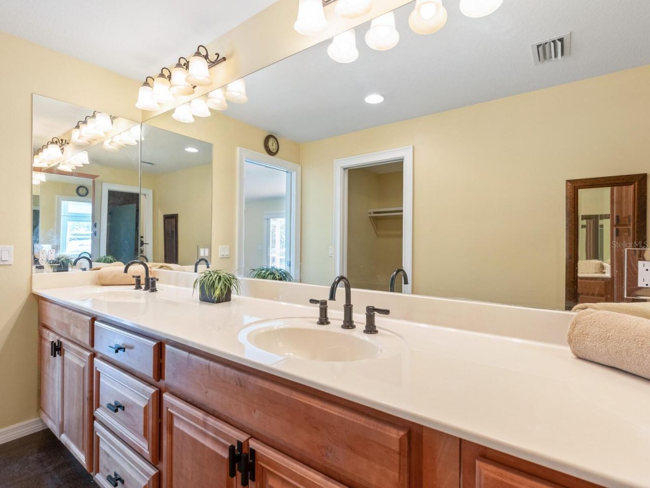 1248 Northport Drive, Sarasota, FL 34242 Photo