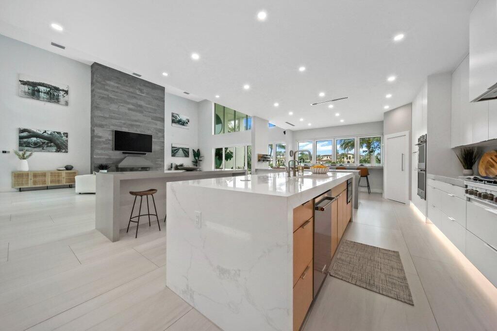 6879 SE South Marina Way, Stuart, FL 34996 Photo