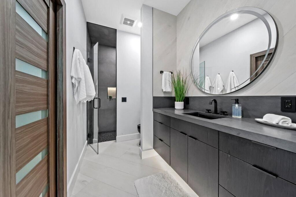 6879 SE South Marina Way, Stuart, FL 34996 Photo