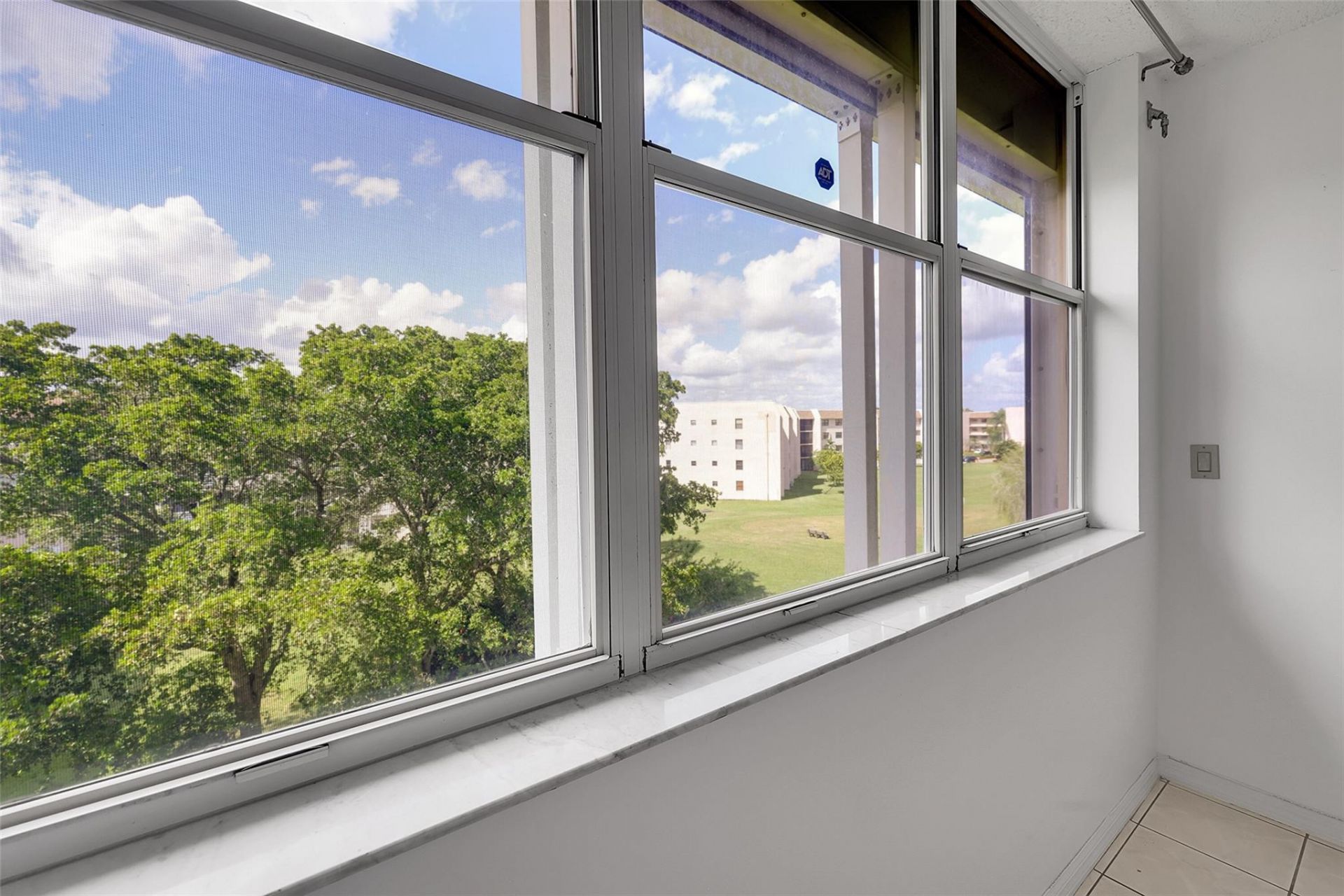 10369 NW 24th Place, Unit 402, Sunrise, FL 33322 Photo