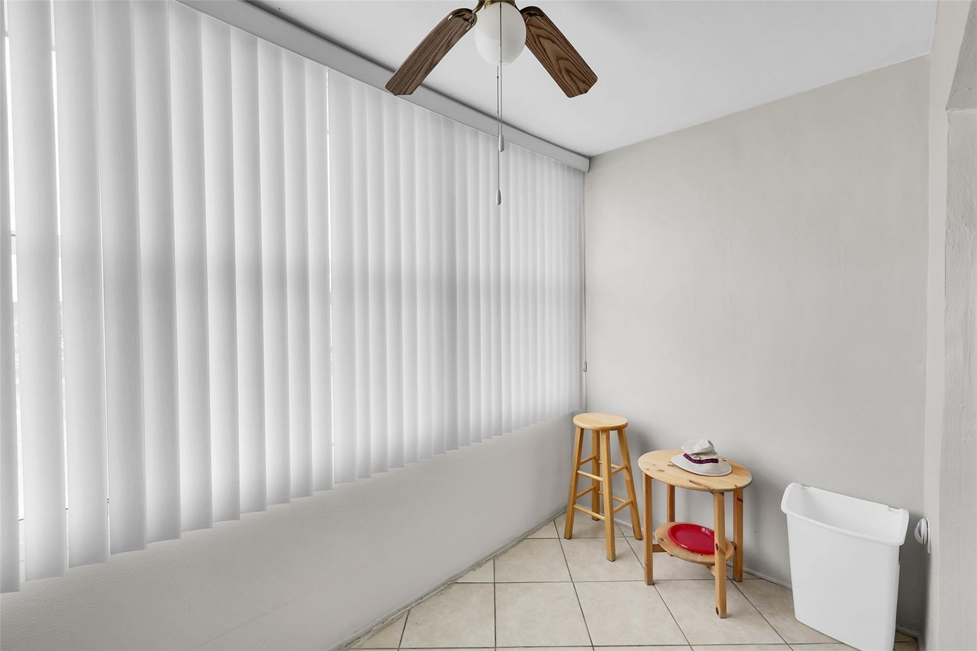 8861 Sunrise Lakes Boulevard, Unit 305, Sunrise, FL 33322 Photo