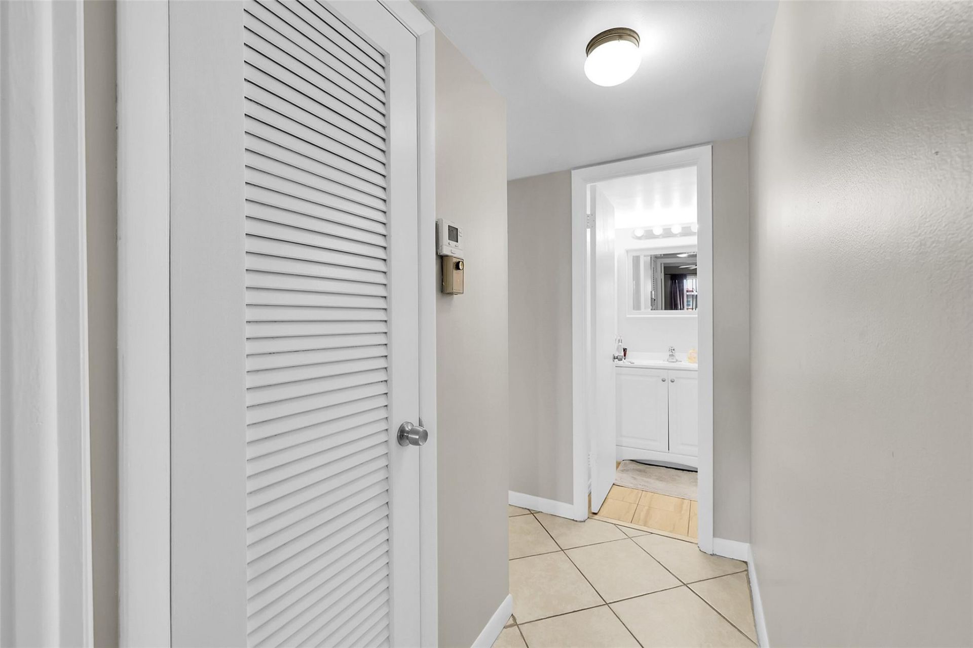 8861 Sunrise Lakes Boulevard, Unit 305, Sunrise, FL 33322 Photo