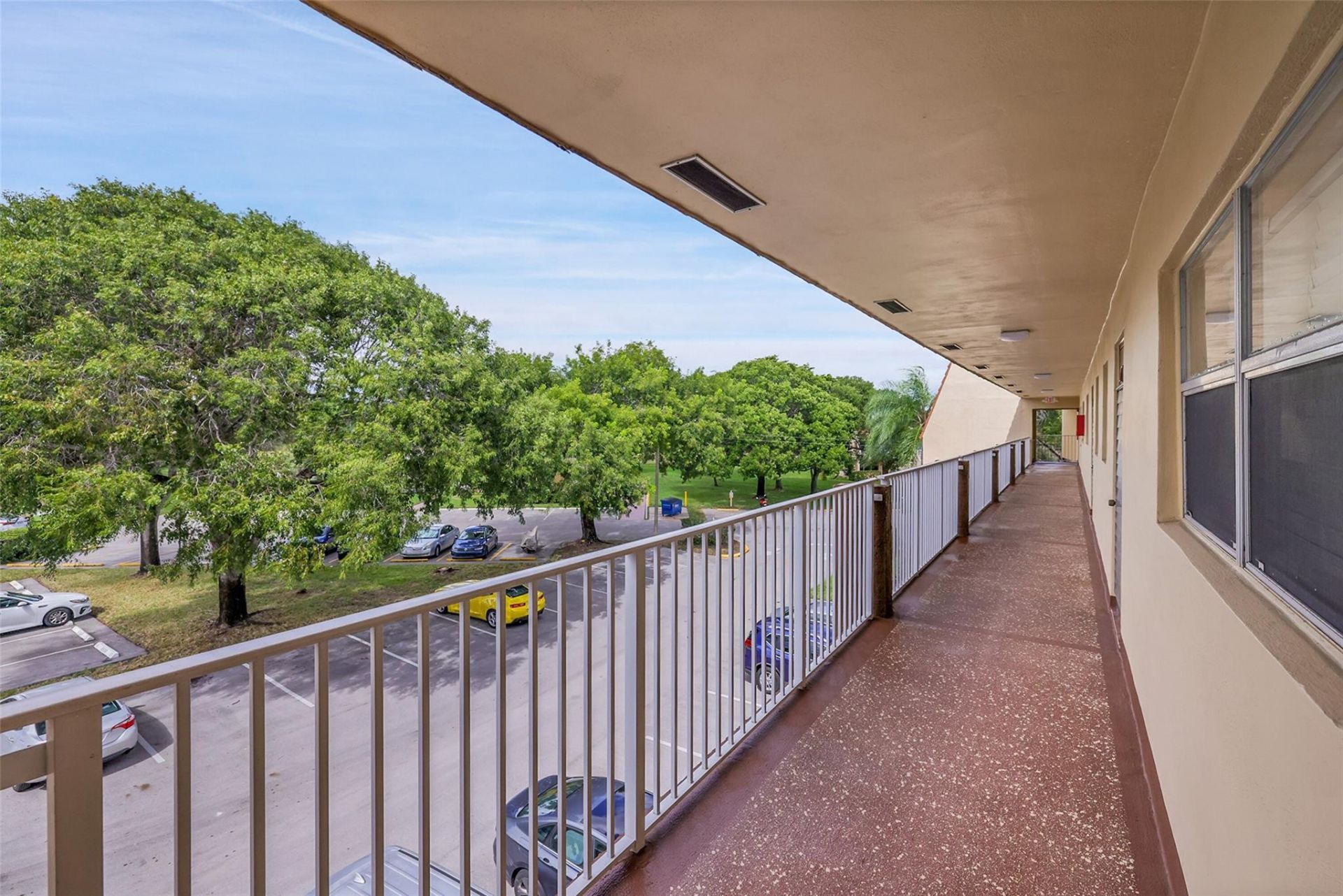 8861 Sunrise Lakes Boulevard, Unit 305, Sunrise, FL 33322 Photo