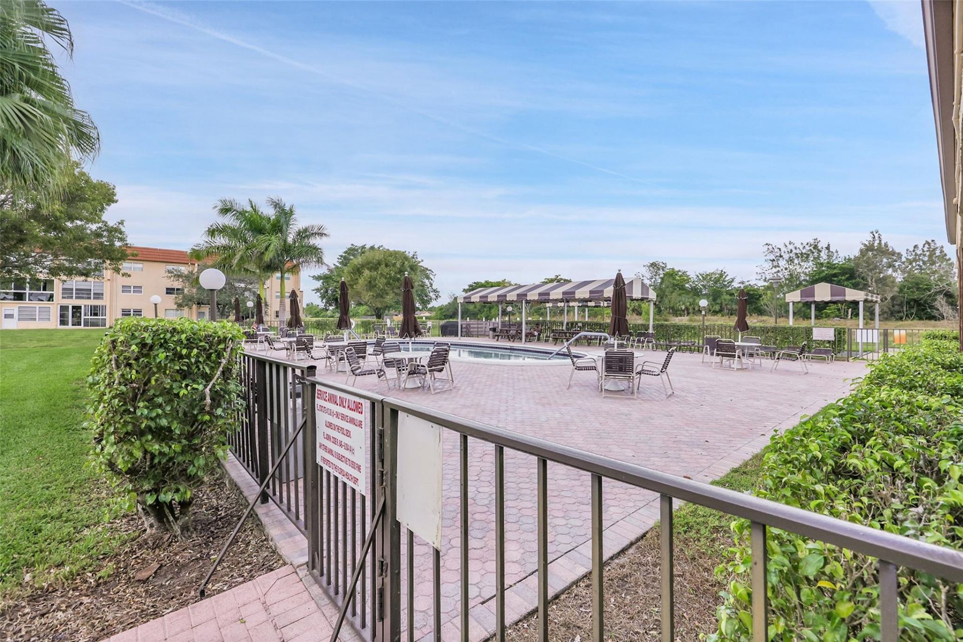 8861 Sunrise Lakes Boulevard, Unit 305, Sunrise, FL 33322 Photo