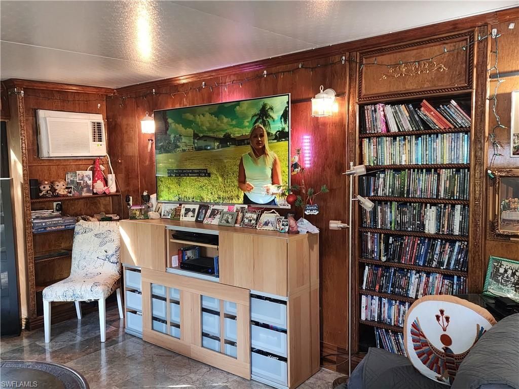 1370 Harbor View Dr, North Fort Myers, FL 33917 Photo