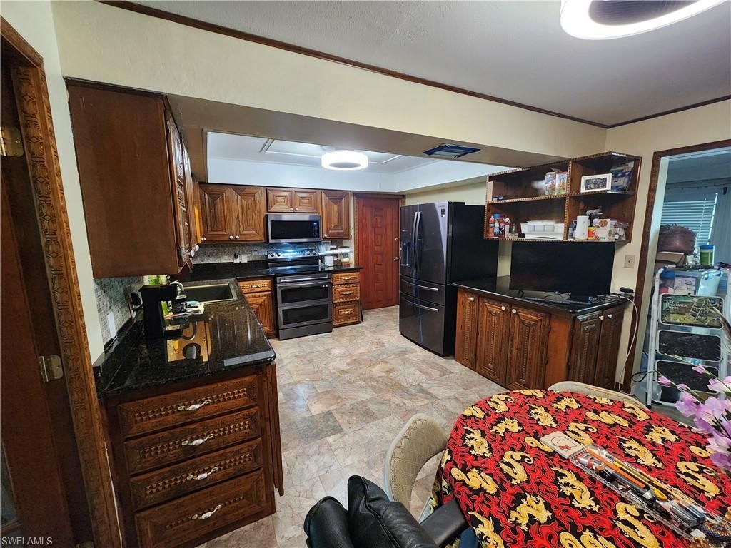 1370 Harbor View Dr, North Fort Myers, FL 33917 Photo