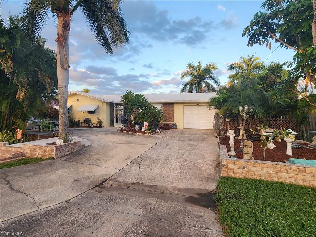 1370 Harbor View Dr, North Fort Myers, FL 33917 Photo