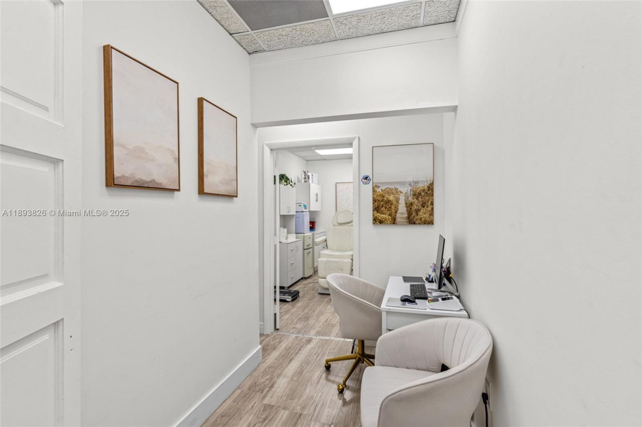 Please Call For Address, South Miami, FL 33143 Photo