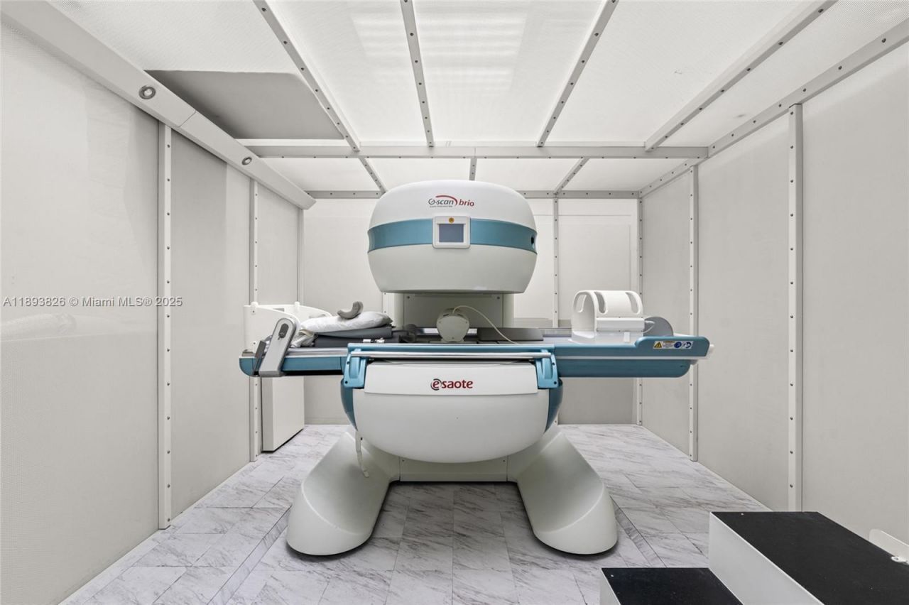 Please Call For Address, South Miami, FL 33143 Photo