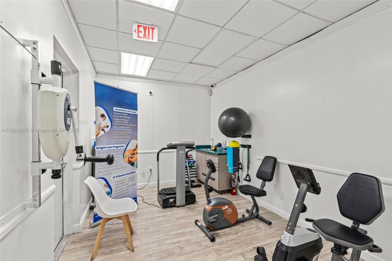 Please Call For Address, South Miami, FL 33143 Photo