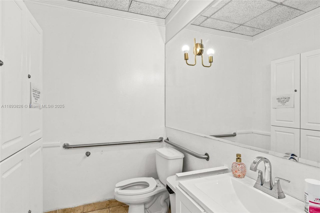 Please Call For Address, South Miami, FL 33143 Photo