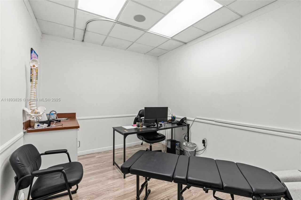 Please Call For Address, South Miami, FL 33143 Photo