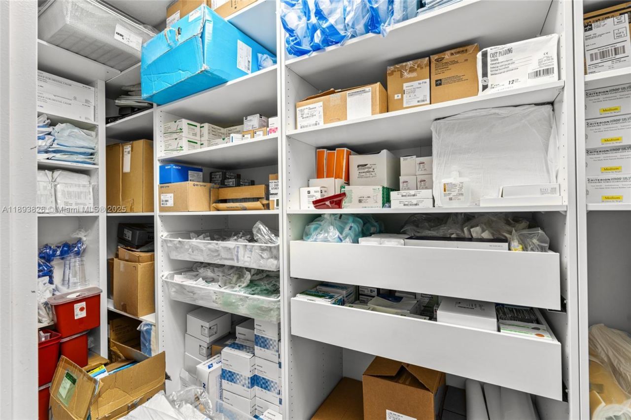 Please Call For Address, South Miami, FL 33143 Photo