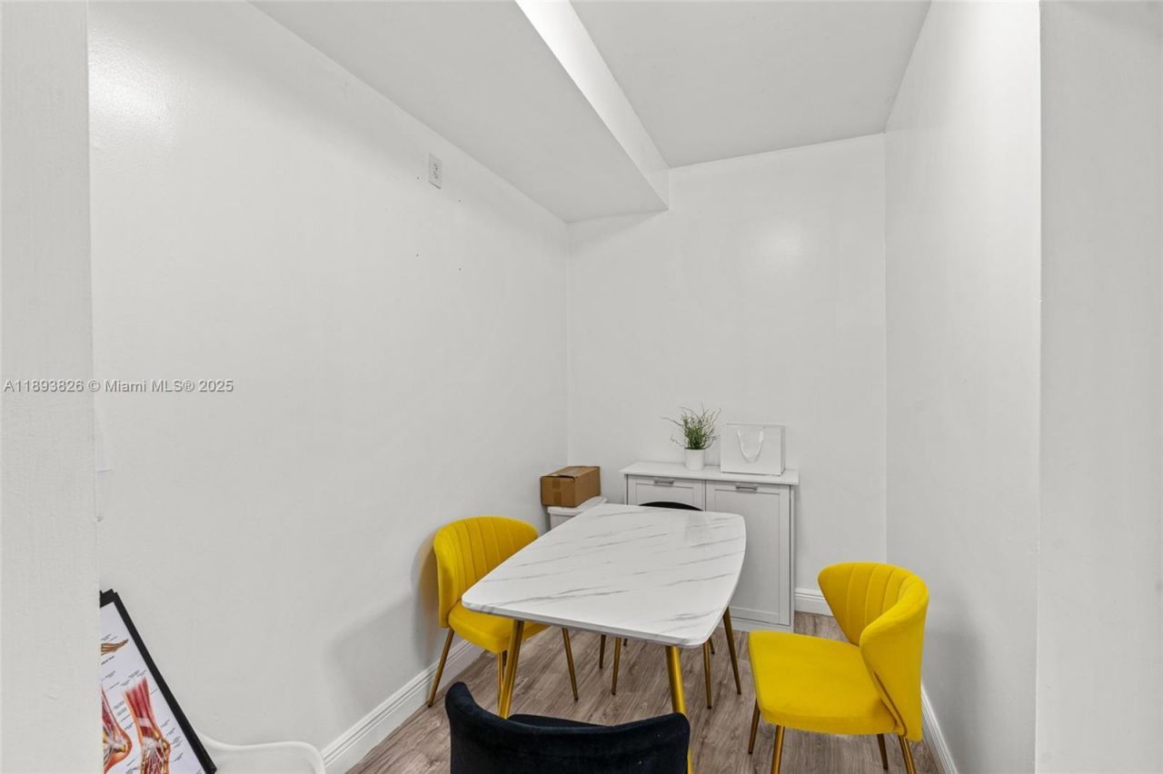 Please Call For Address, South Miami, FL 33143 Photo