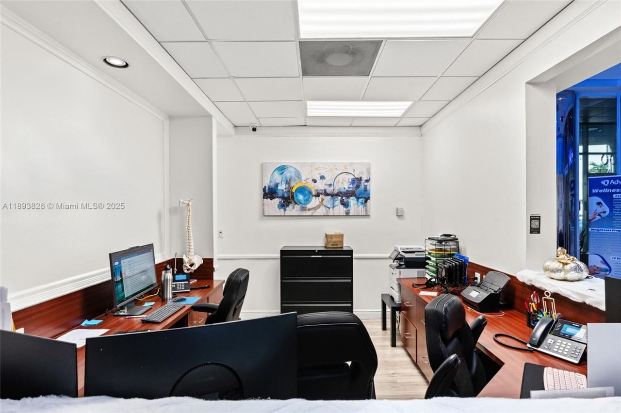 Please Call For Address, South Miami, FL 33143 Photo