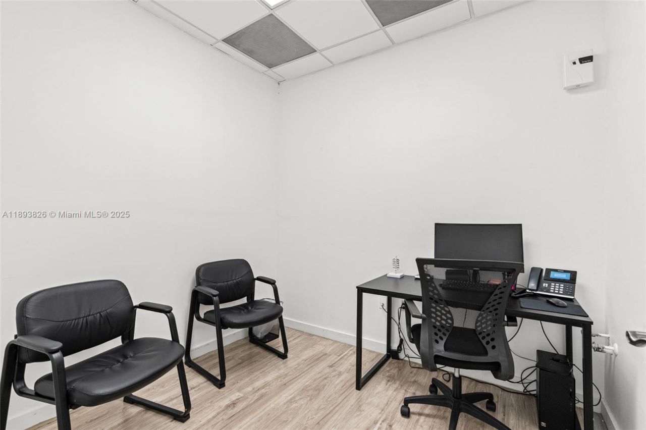 Please Call For Address, South Miami, FL 33143 Photo