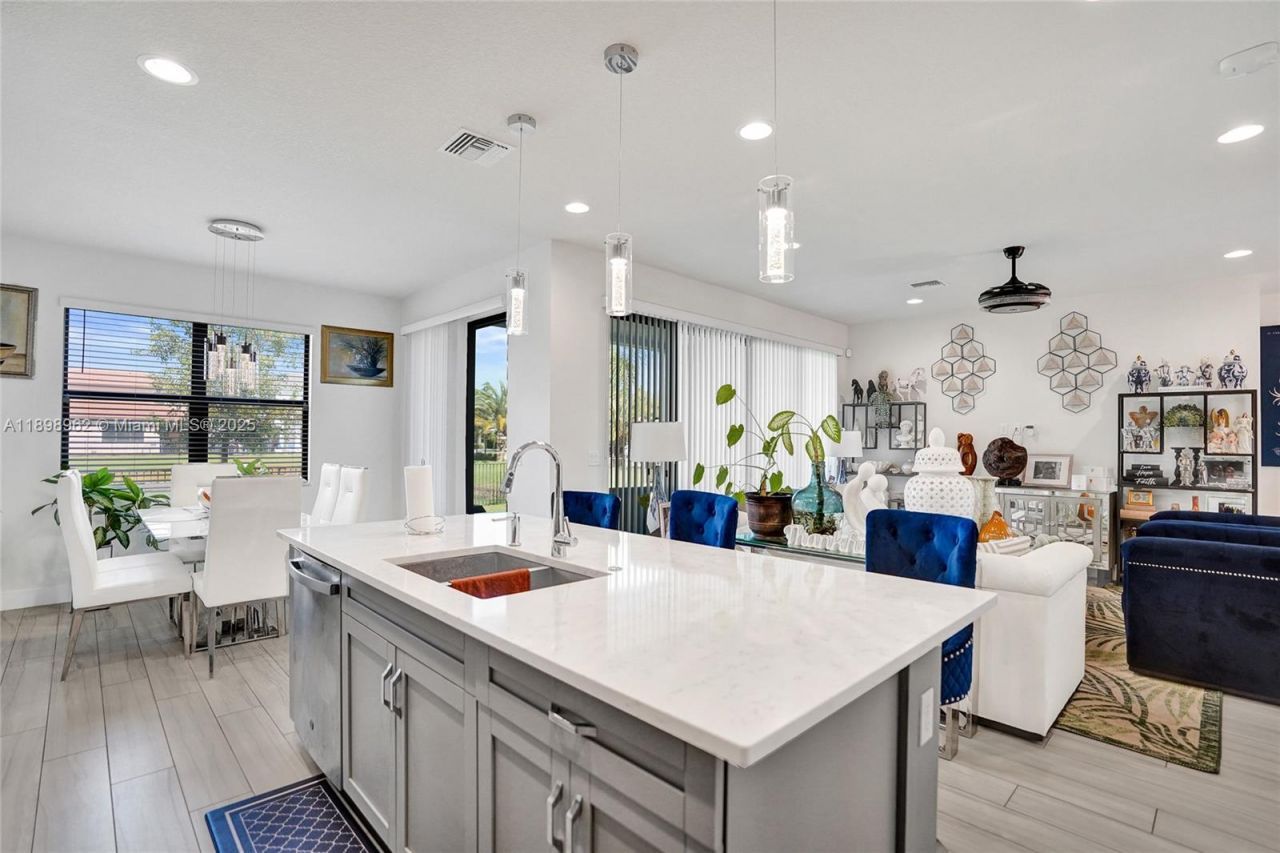 7378 Stella Ln, Lake Worth, FL 33463 Photo