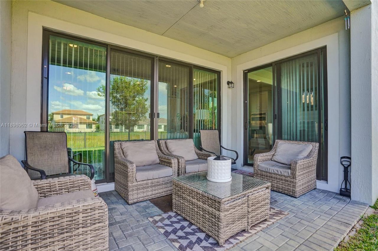 7378 Stella Ln, Lake Worth, FL 33463 Photo