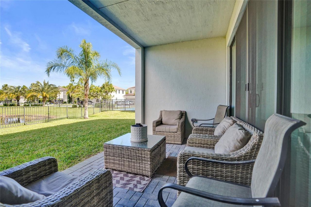 7378 Stella Ln, Lake Worth, FL 33463 Photo