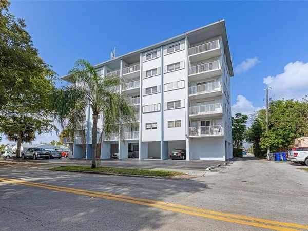 1701 Washington St, Unit 304, Hollywood, FL 33020