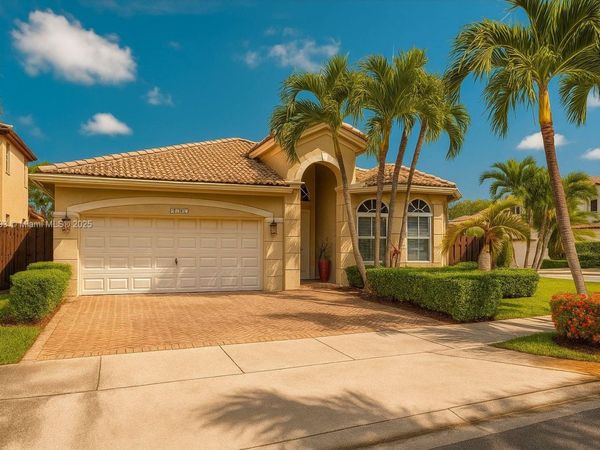 11141 NW 77th Ter, Doral, FL 33178