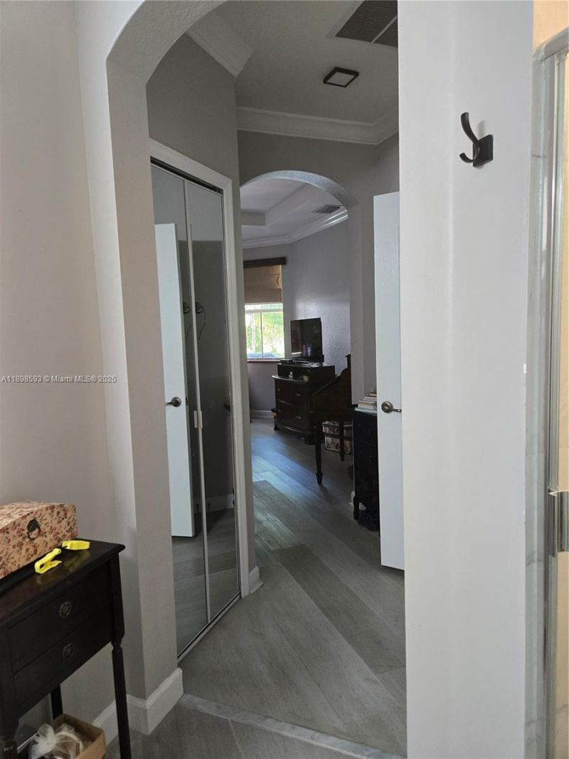 11141 NW 77th Ter, Doral, FL 33178 Photo