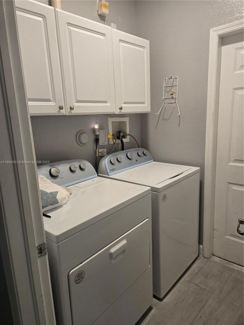 11141 NW 77th Ter, Doral, FL 33178 Photo