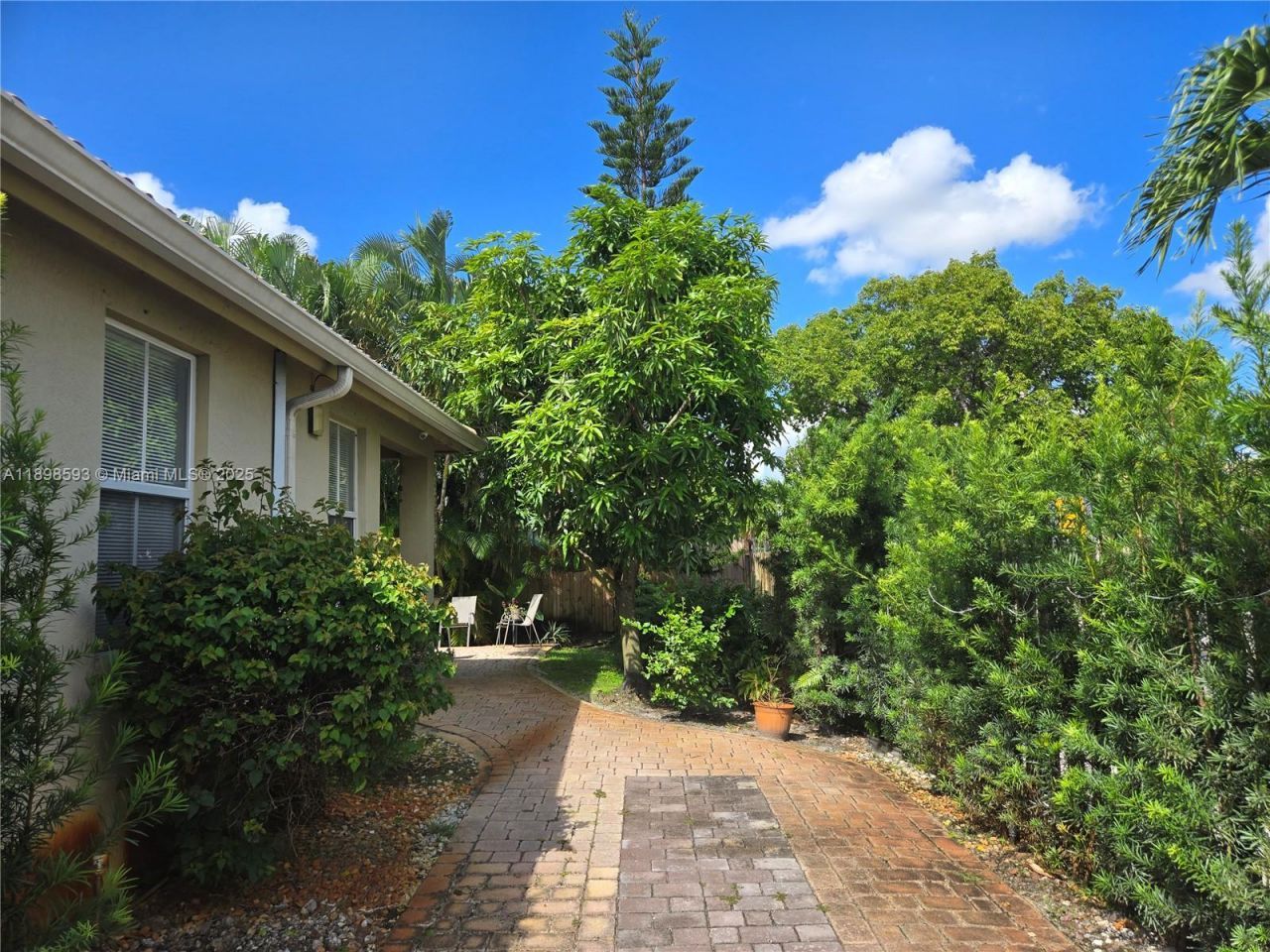 11141 NW 77th Ter, Doral, FL 33178 Photo