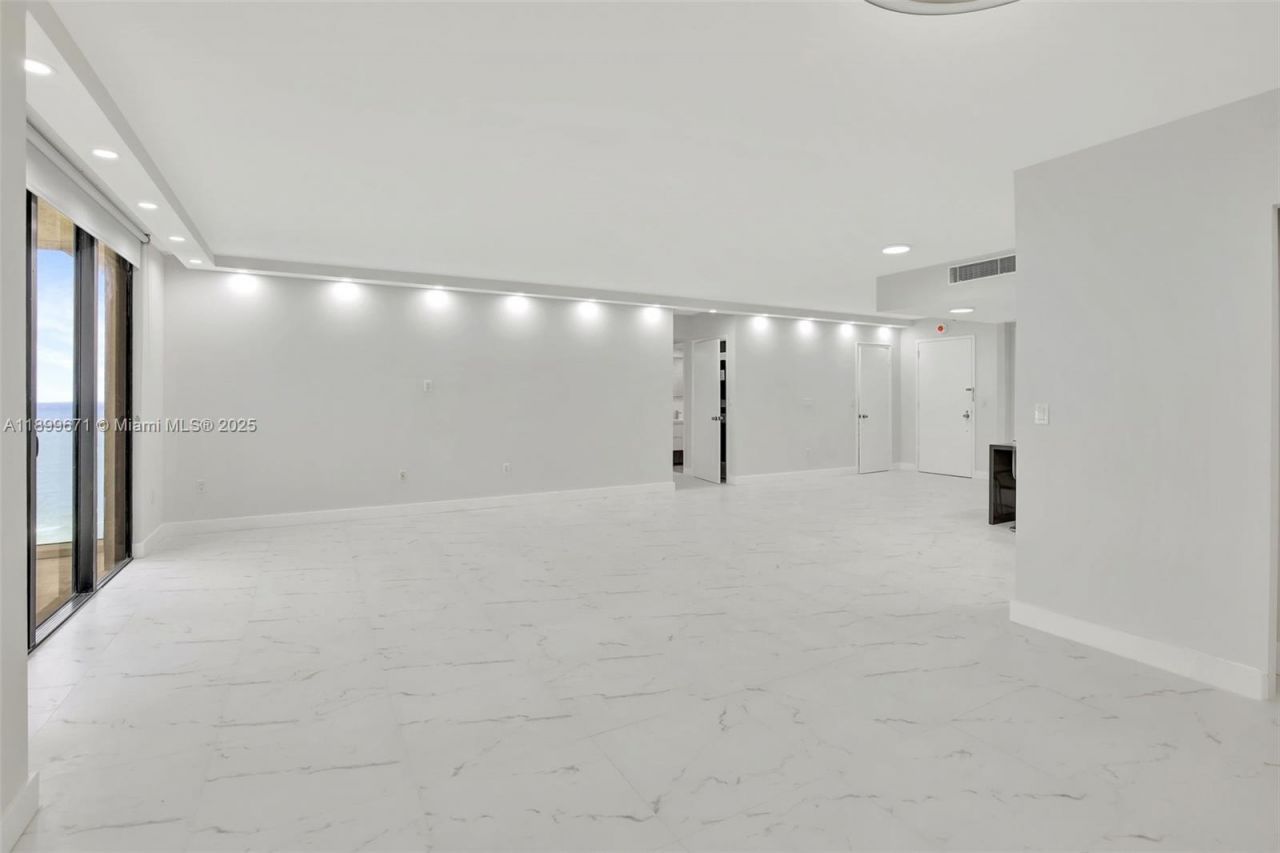 9801 Collins Ave, Unit 15X, Bal Harbour, FL 33154 Photo