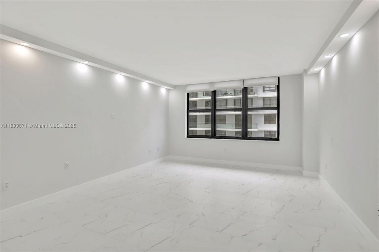 9801 Collins Ave, Unit 15X, Bal Harbour, FL 33154 Photo